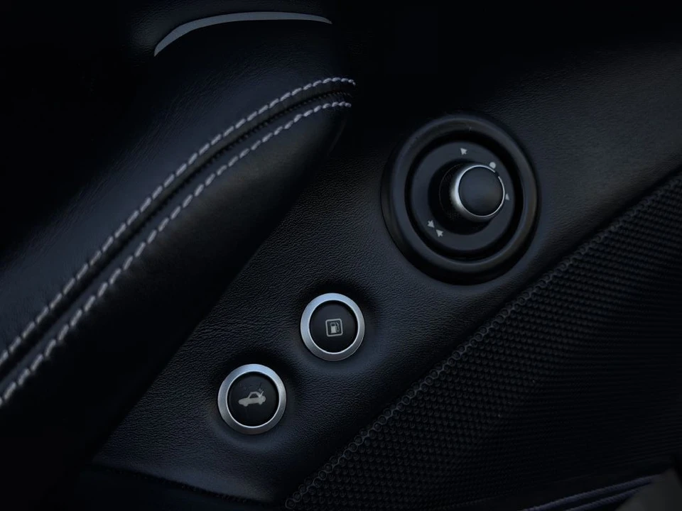 2016 Ferrari California T - Image 28 of 31