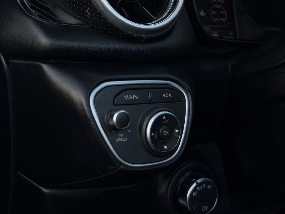 2016 Ferrari California T - Image 27 of 31
