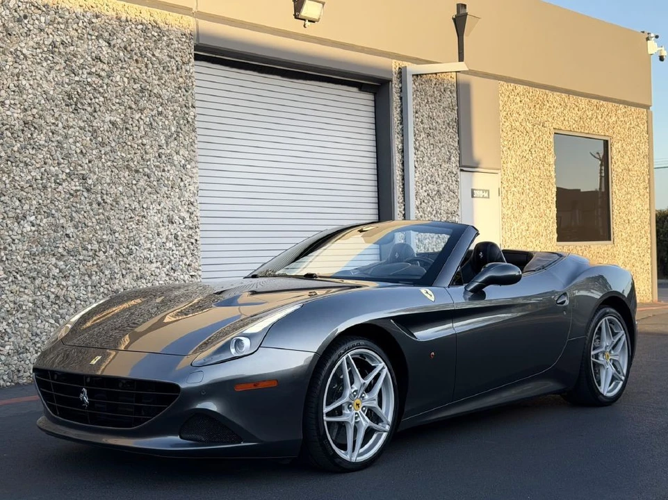 2016 Ferrari California T - Image 11 of 31