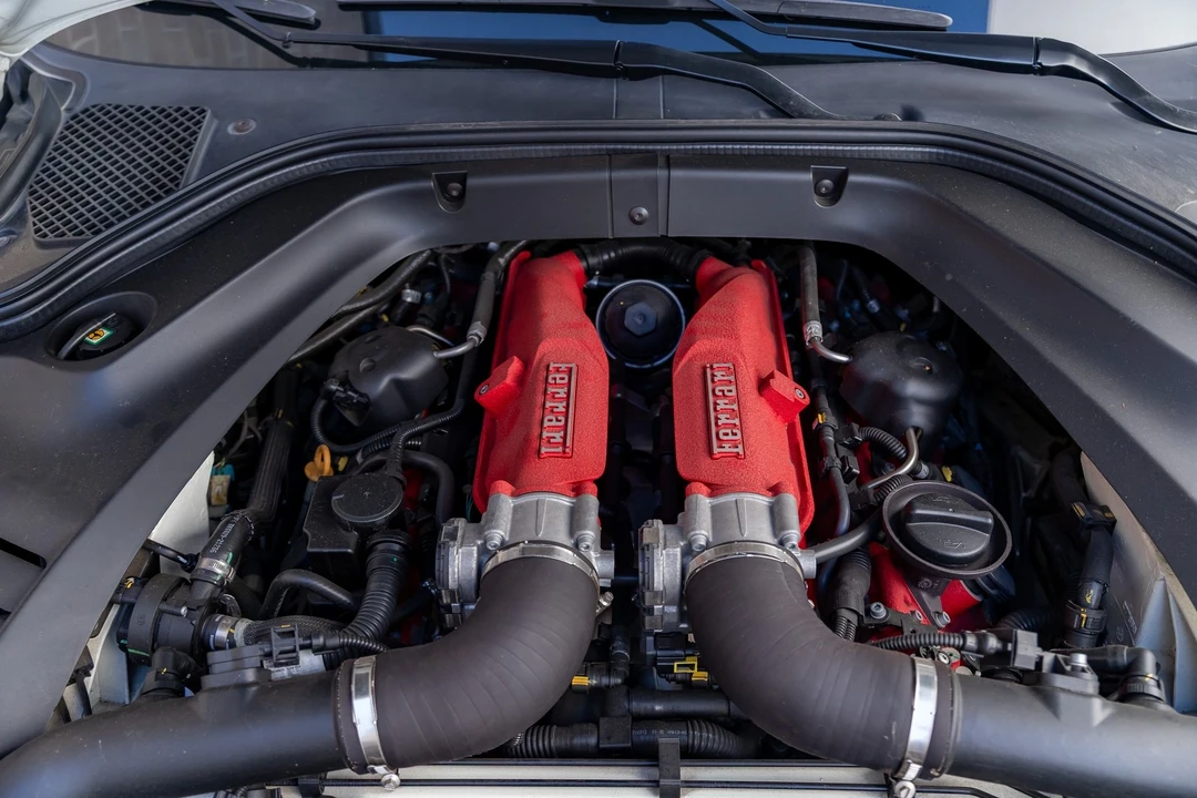 2016 Ferrari California T - Image 8 of 21