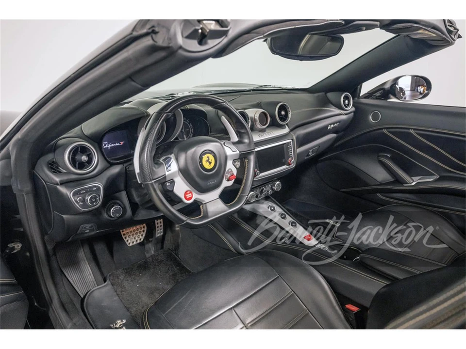 2016 Ferrari California T - Image 4 of 5