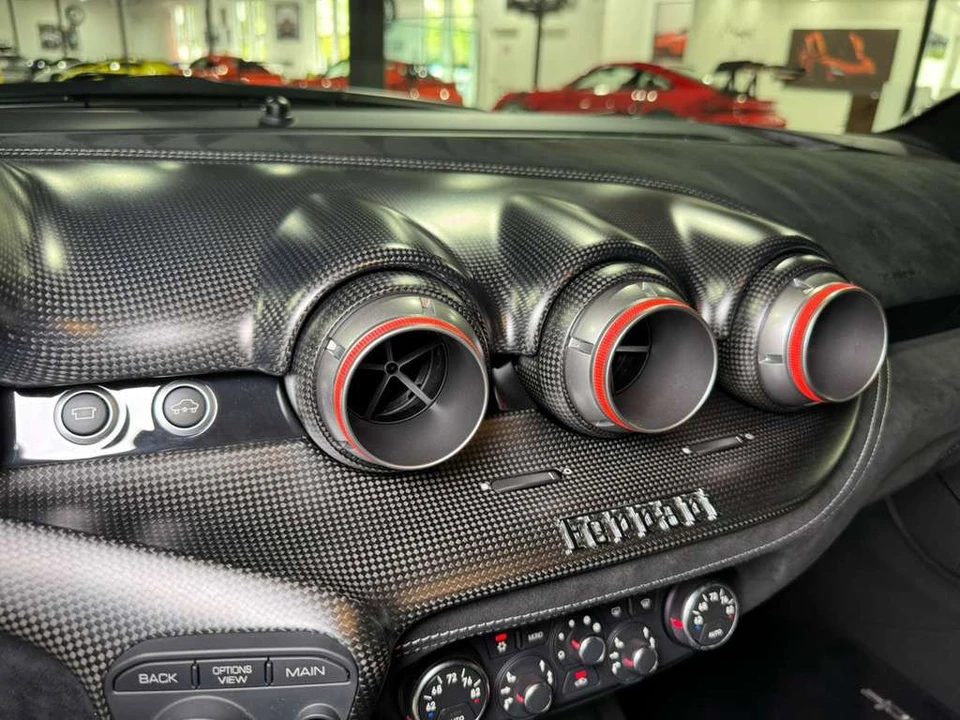 2016 Ferrari F12berlinetta - Image 19 of 31