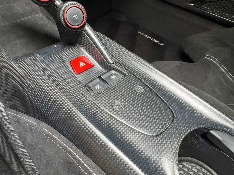 2016 Ferrari F12berlinetta - Image 24 of 31