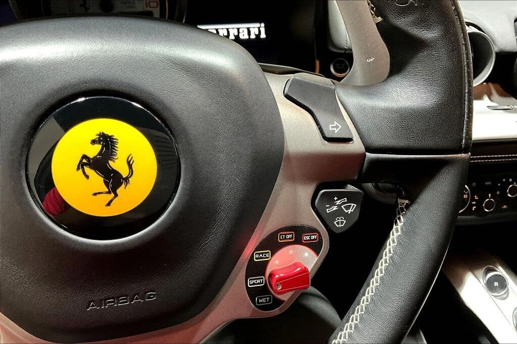 2016 Ferrari F12berlinetta - Image 11 of 29