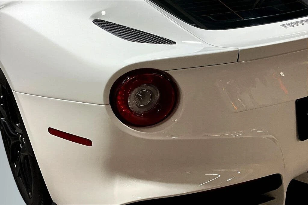2016 Ferrari F12berlinetta - Image 19 of 29