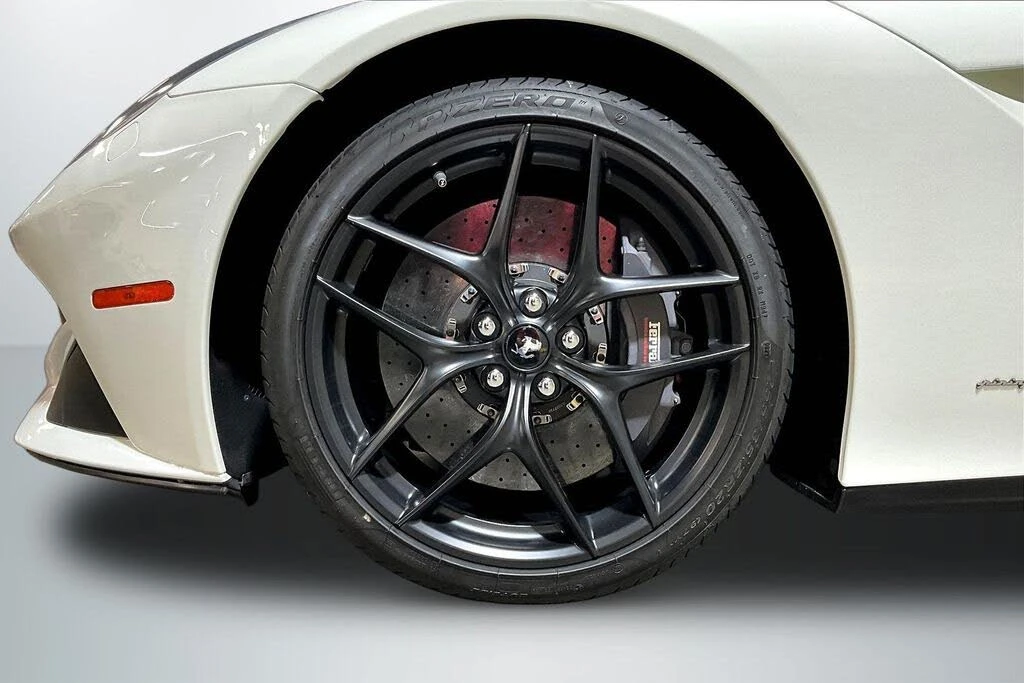 2016 Ferrari F12berlinetta - Image 27 of 29