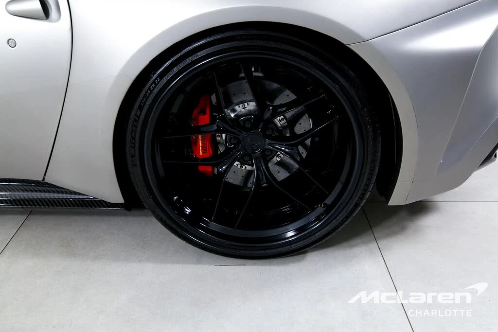 2016 Ferrari F12berlinetta - Image 25 of 31