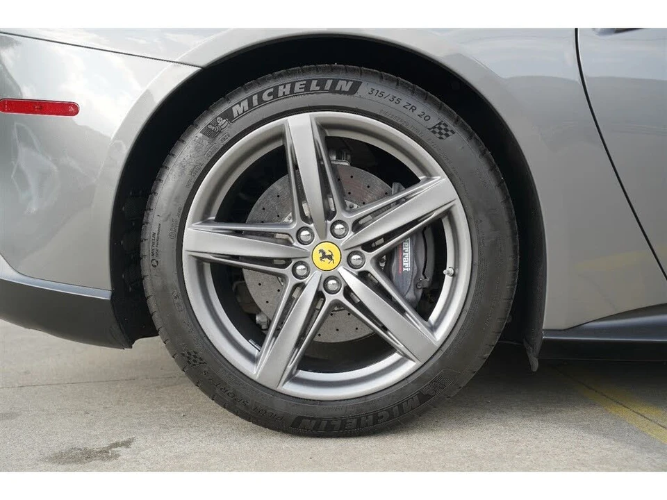 2016 Ferrari F12berlinetta - Image 5 of 29