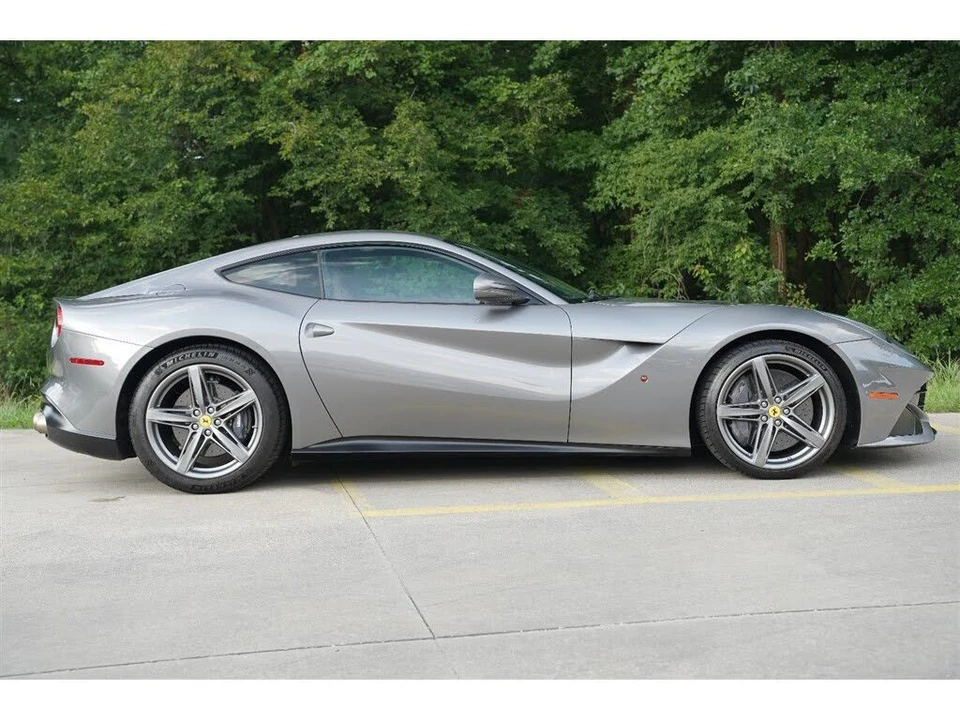 2016 Ferrari F12berlinetta - Image 3 of 29