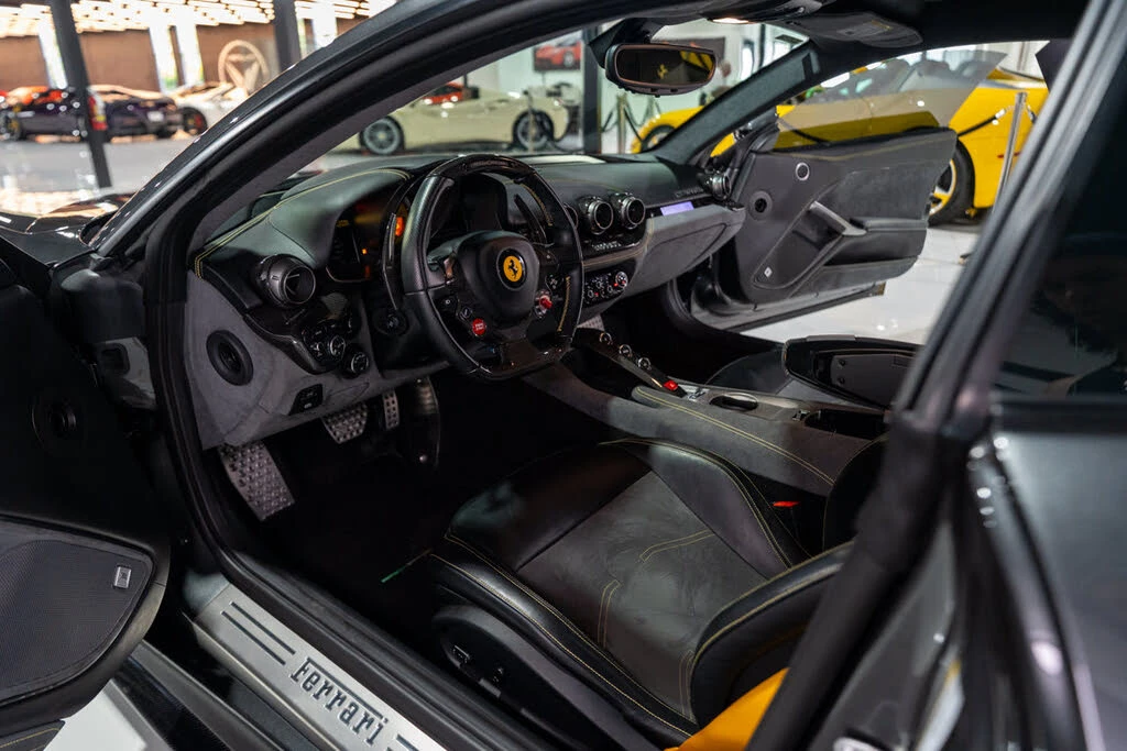 2016 Ferrari F12berlinetta - Image 9 of 31