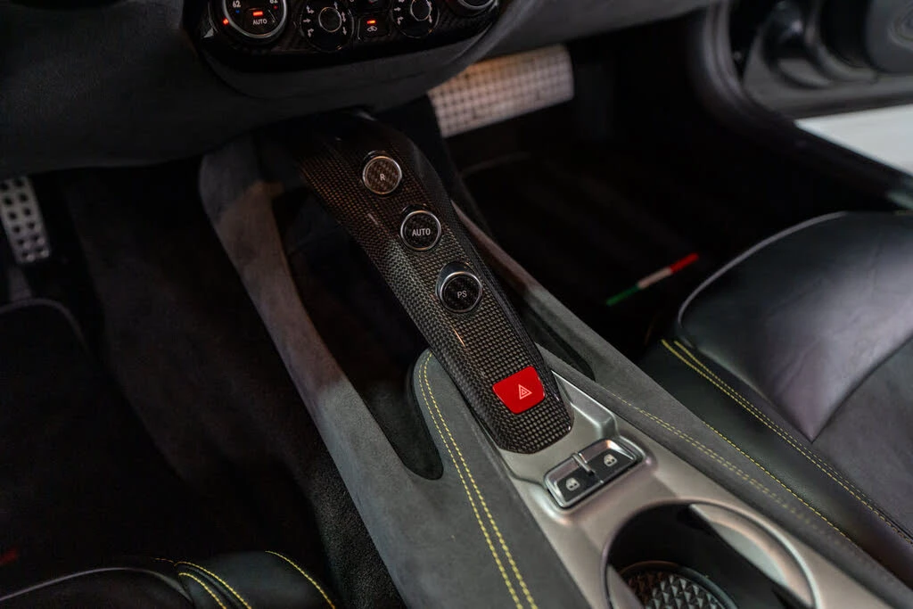 2016 Ferrari F12berlinetta - Image 19 of 31