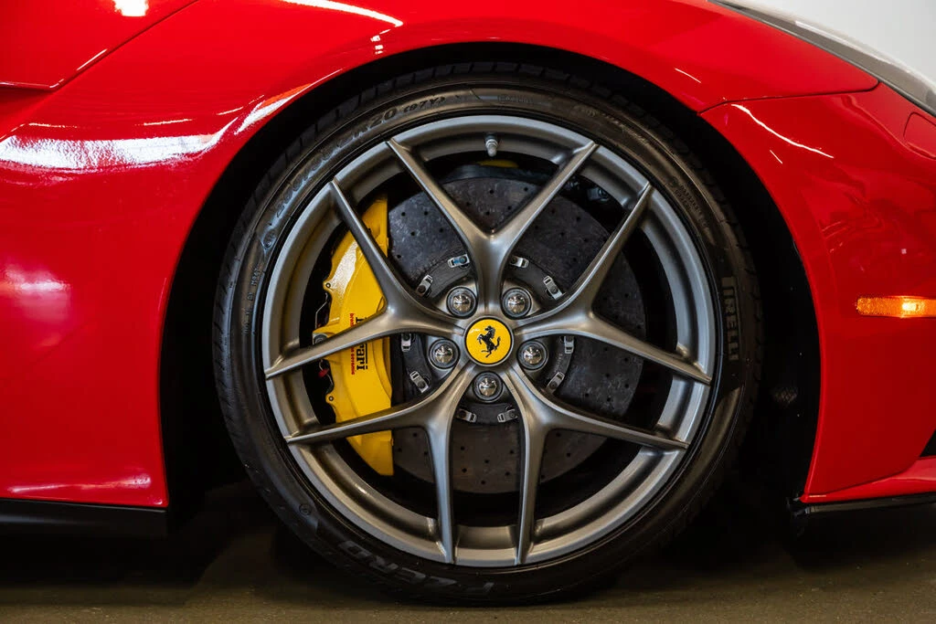2016 Ferrari F12berlinetta - Image 14 of 31