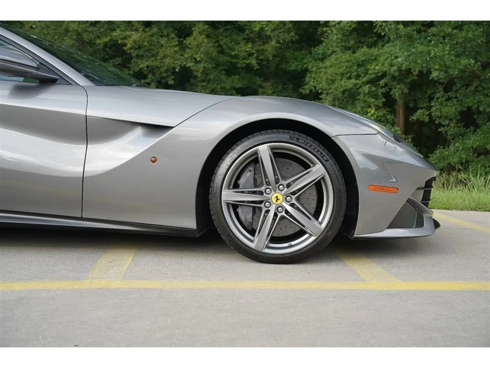 2016 Ferrari F12berlinetta - Image 5 of 19