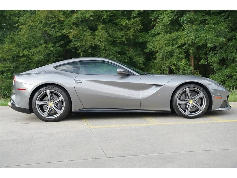 2016 Ferrari F12berlinetta - Image 2 of 19
