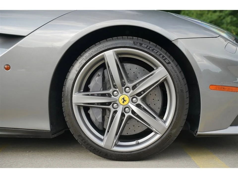 2016 Ferrari F12berlinetta - Image 6 of 19
