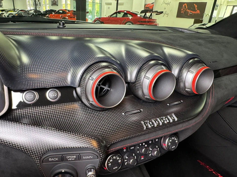 2016 Ferrari F12berlinetta - Image 18 of 21