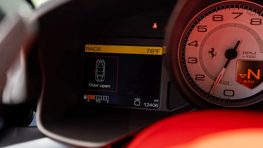 2016 Ferrari F12berlinetta - Image 14 of 29