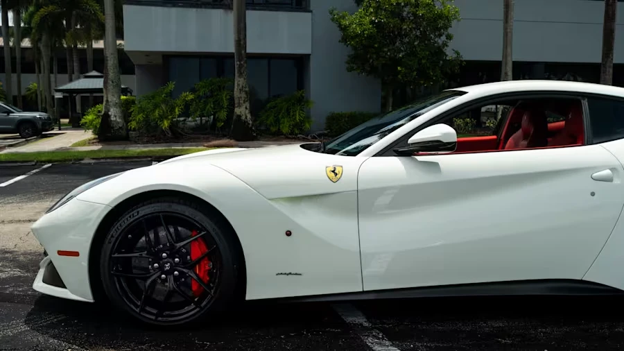 2016 Ferrari F12berlinetta - Image 11 of 29