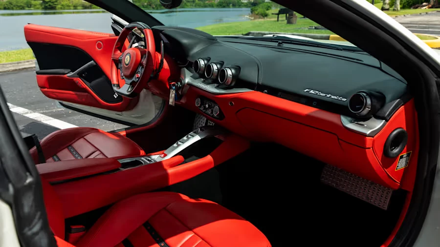 2016 Ferrari F12berlinetta - Image 22 of 29