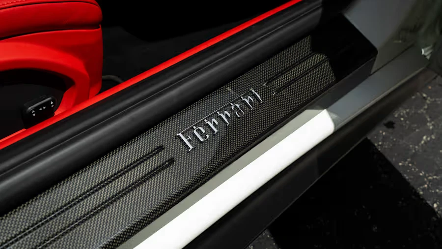 2016 Ferrari F12berlinetta - Image 21 of 29