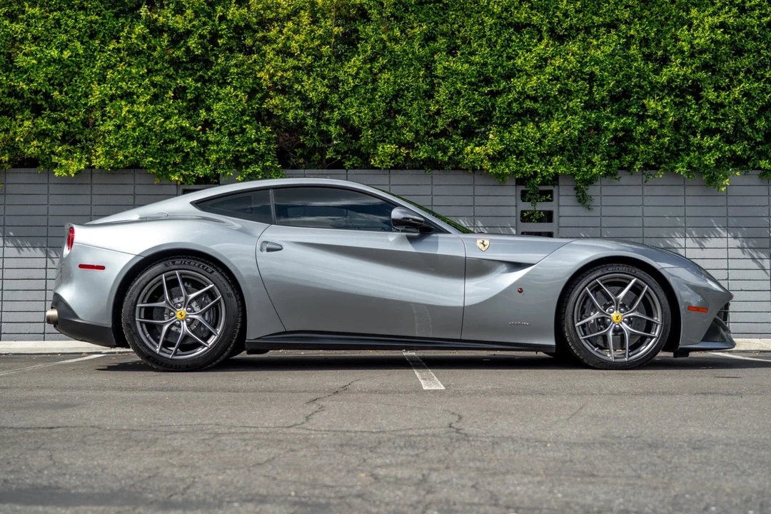 2016 Ferrari F12berlinetta - Image 8 of 21