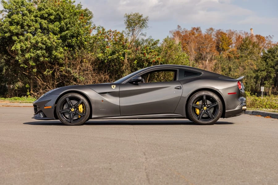 2016 Ferrari F12berlinetta - Image 2 of 31