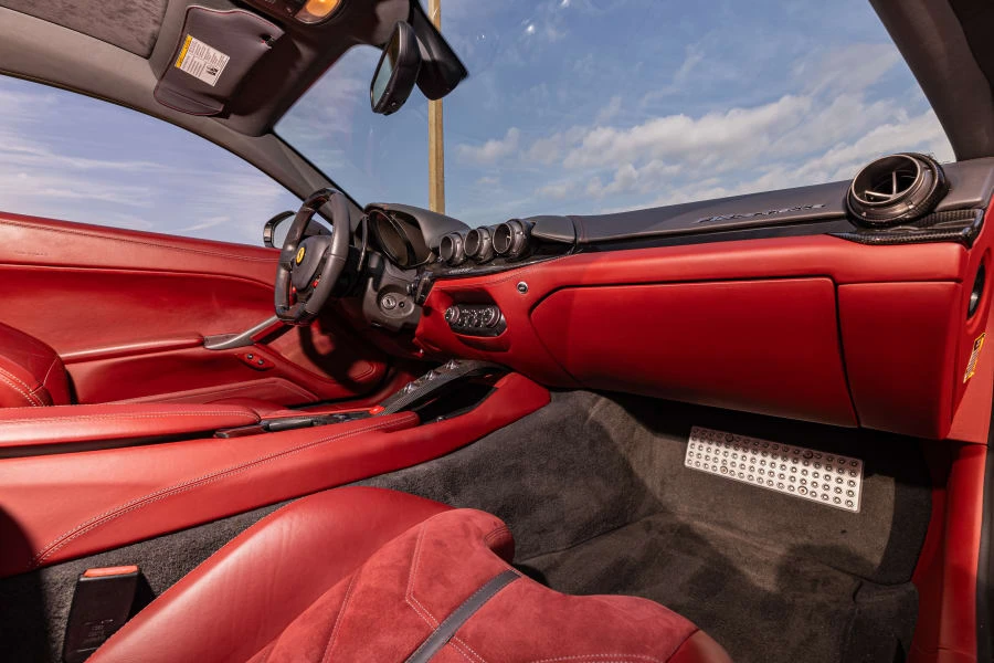 2016 Ferrari F12berlinetta - Image 25 of 31
