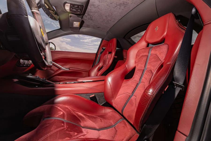 2016 Ferrari F12berlinetta - Image 28 of 31