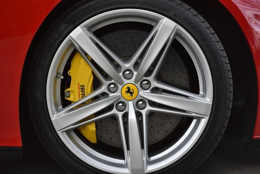 2016 Ferrari F12berlinetta - Image 10 of 31