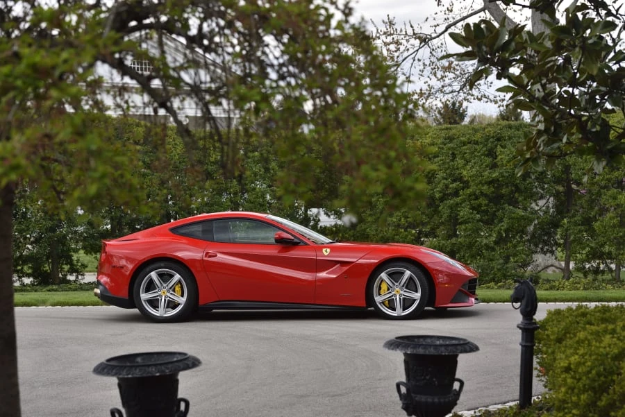 2016 Ferrari F12berlinetta - Image 2 of 31