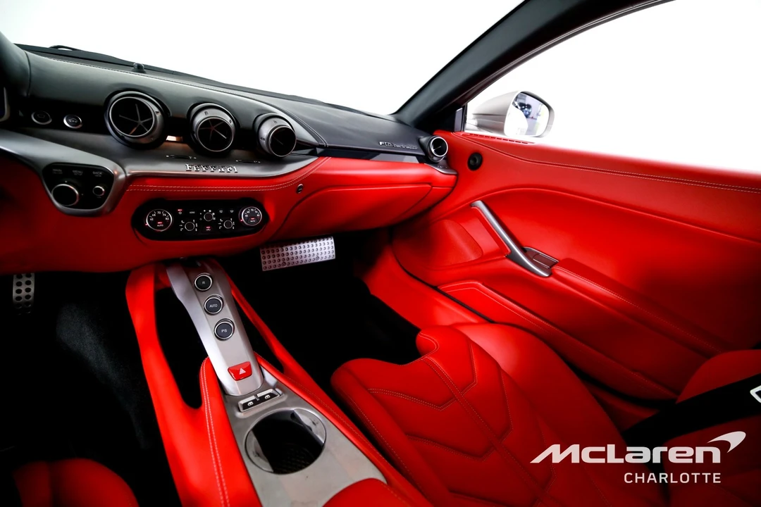2016 Ferrari F12berlinetta - Image 14 of 31
