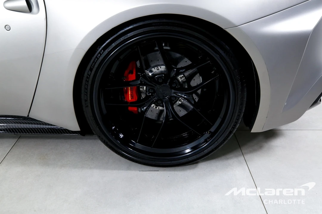 2016 Ferrari F12berlinetta - Image 25 of 31