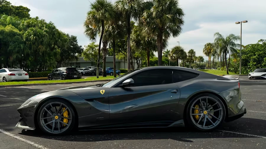 2016 Ferrari F12berlinetta - Image 9 of 31