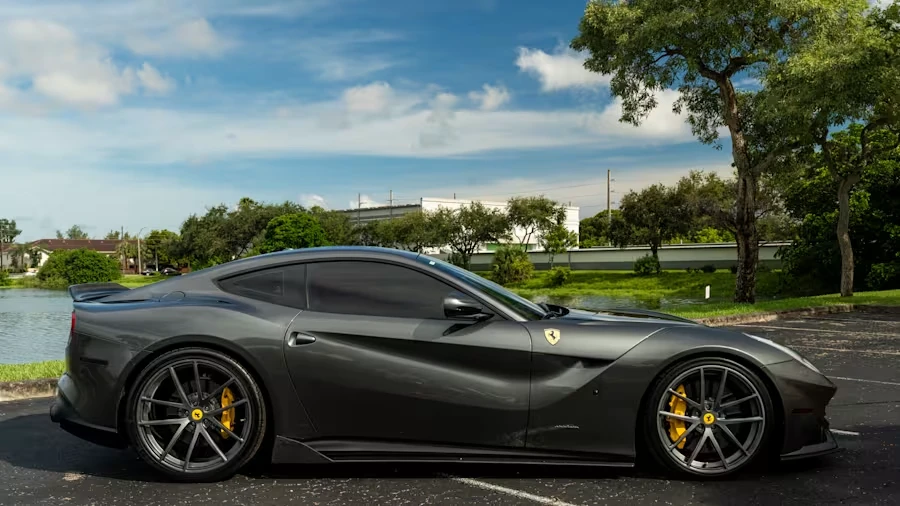 2016 Ferrari F12berlinetta - Image 2 of 31