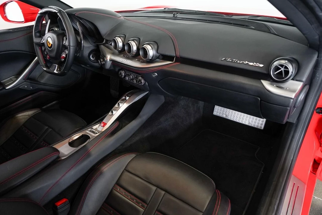 2016 Ferrari F12berlinetta - Image 16 of 21