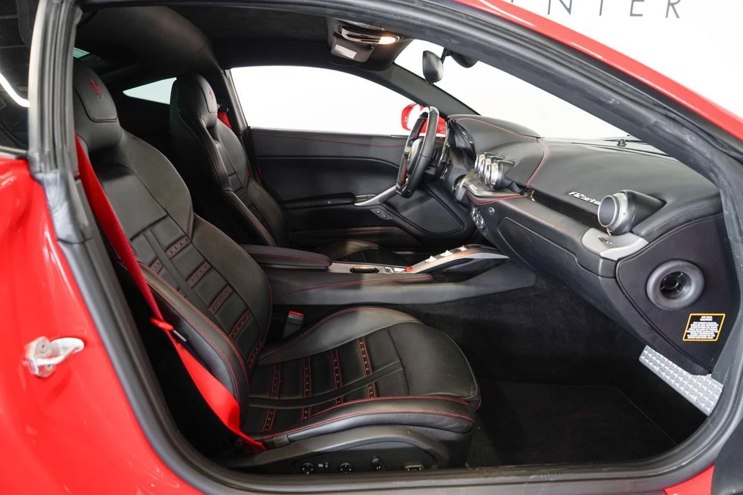 2016 Ferrari F12berlinetta - Image 14 of 21