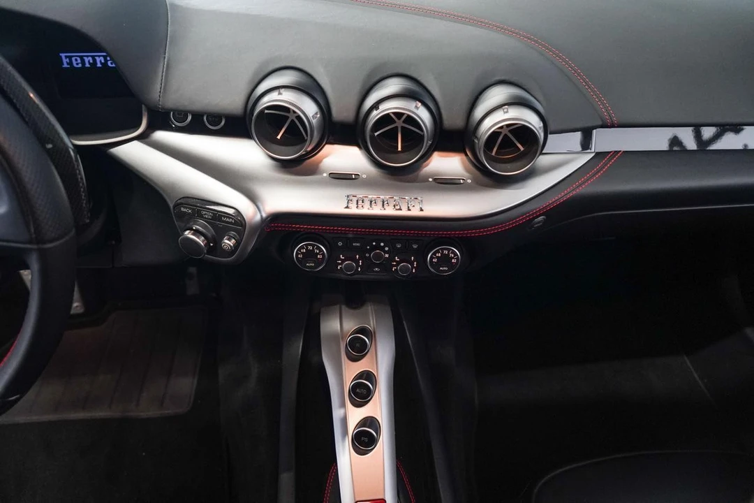 2016 Ferrari F12berlinetta - Image 11 of 21