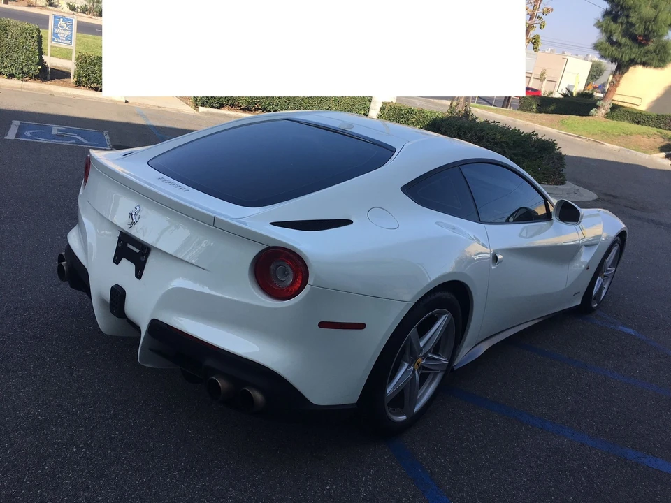 2016 Ferrari F12berlinetta - Image 3 of 31