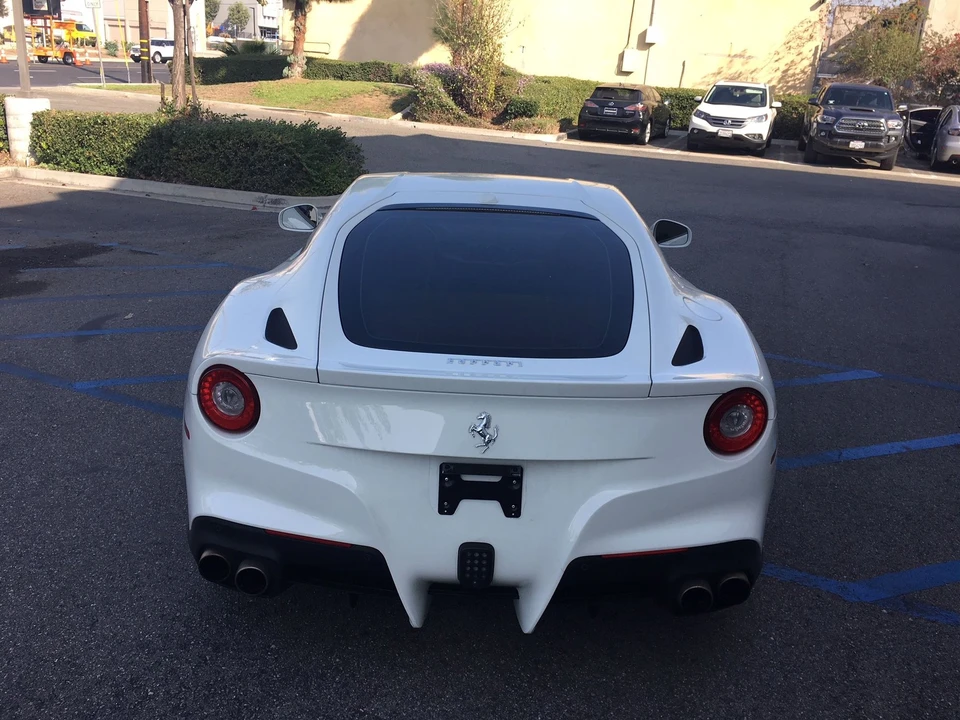 2016 Ferrari F12berlinetta - Image 4 of 31