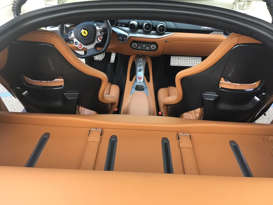 2016 Ferrari F12berlinetta - Image 14 of 30