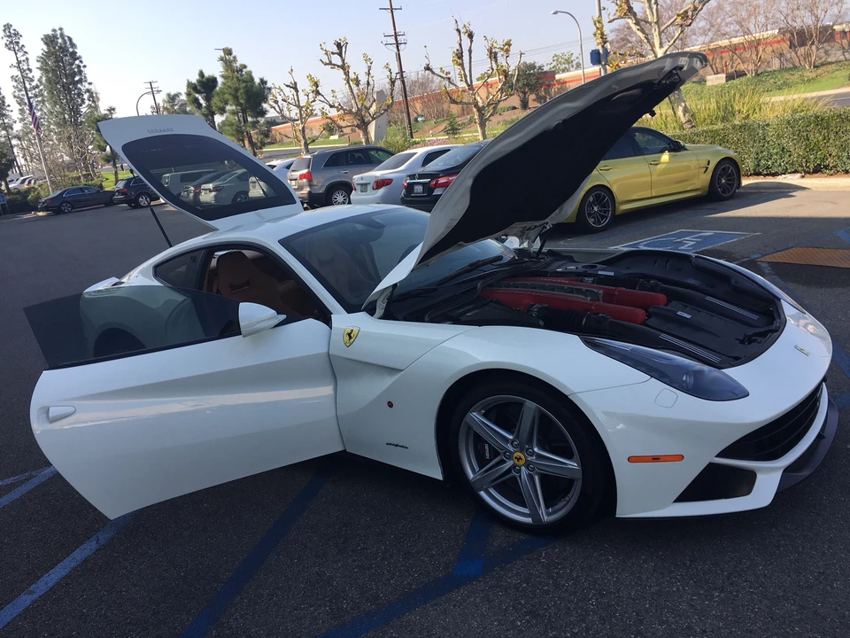 2016 Ferrari F12berlinetta - Image 16 of 30