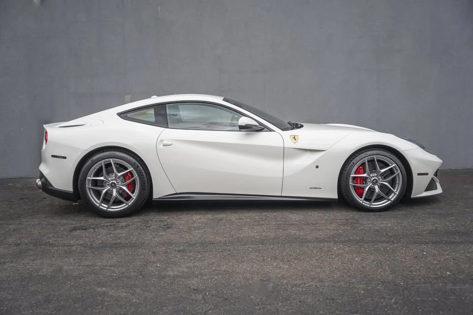 2016 Ferrari F12berlinetta - Image 6 of 20