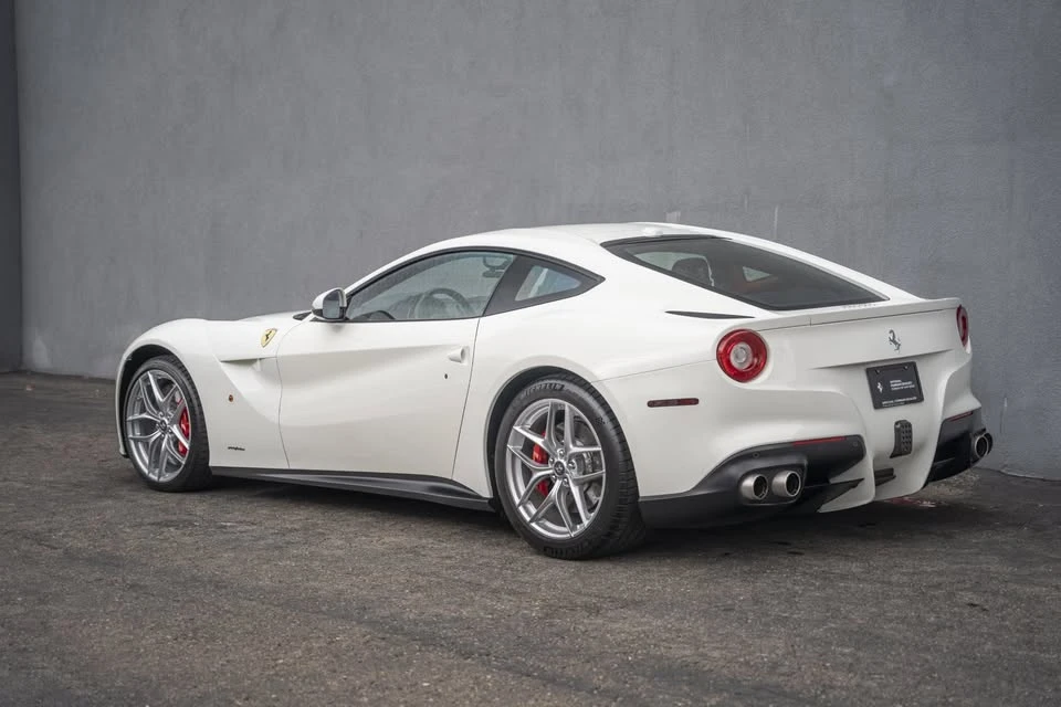 2016 Ferrari F12berlinetta - Image 3 of 20