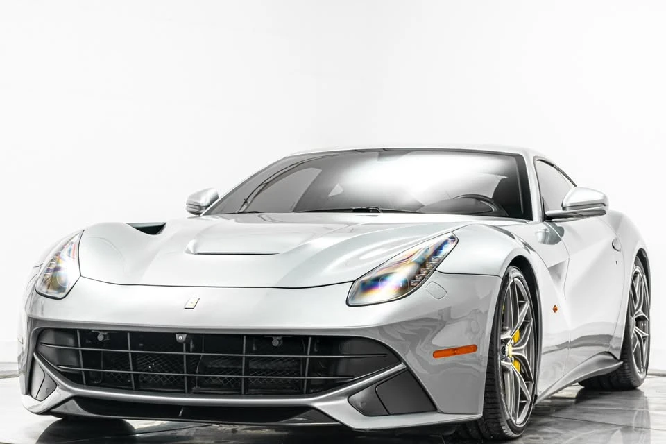 2016 Ferrari F12berlinetta - Image 4 of 15