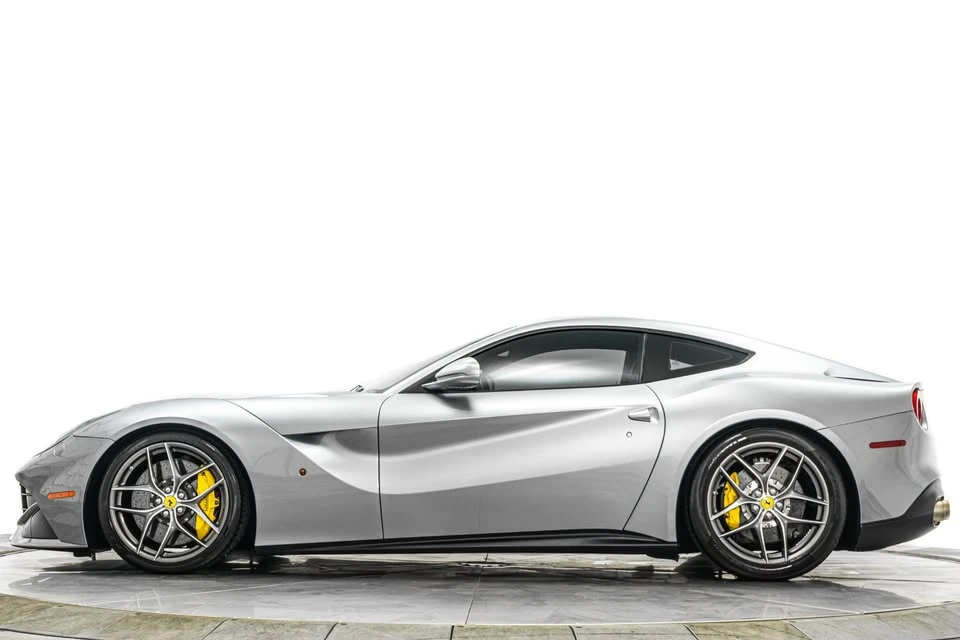 2016 Ferrari F12berlinetta - Image 5 of 15