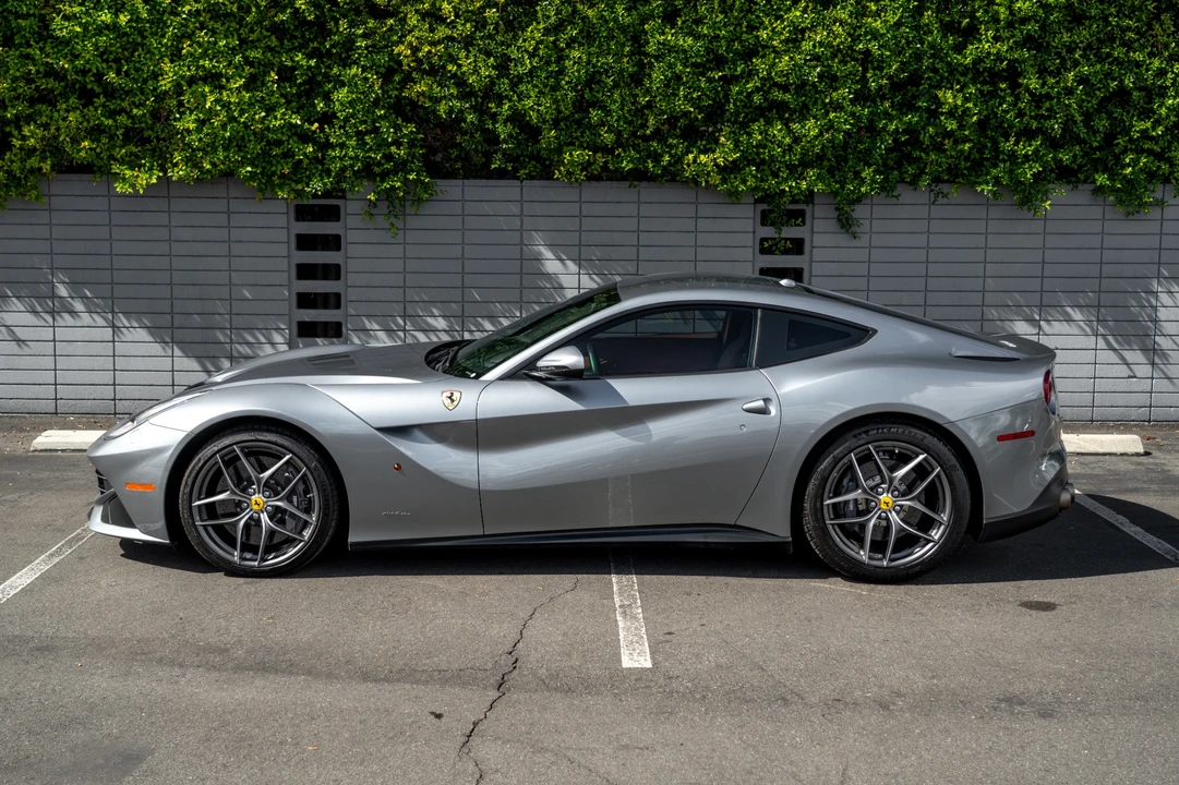 2016 Ferrari F12berlinetta - Image 5 of 31