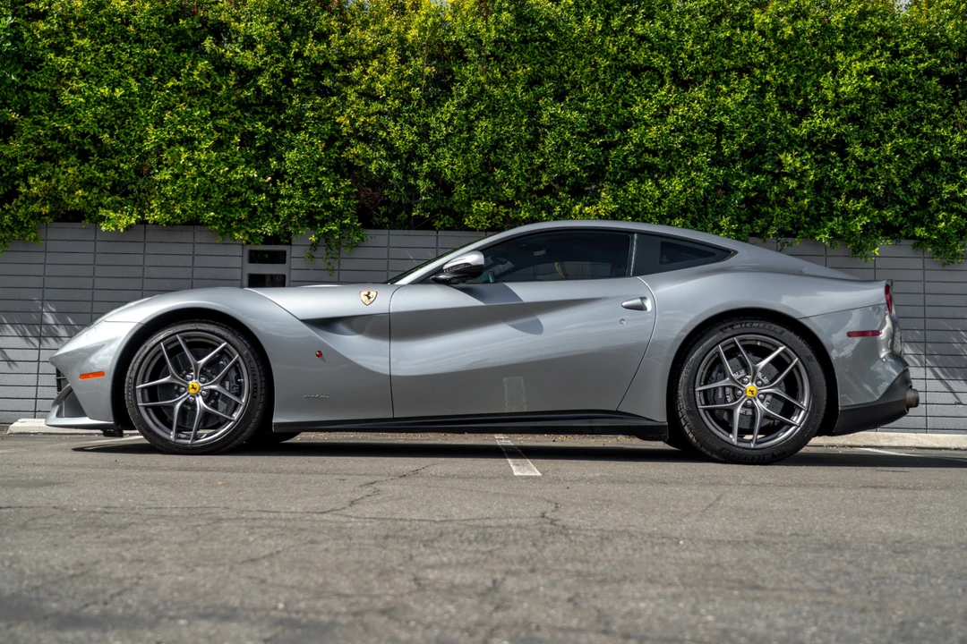 2016 Ferrari F12berlinetta - Image 4 of 31