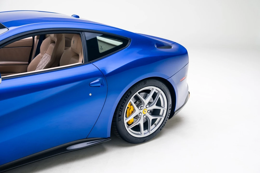 2016 Ferrari F12berlinetta - Image 17 of 21
