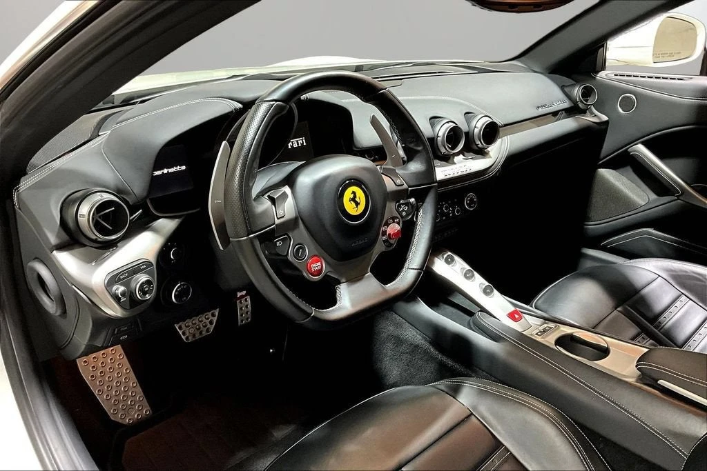 2016 Ferrari F12berlinetta - Image 14 of 29