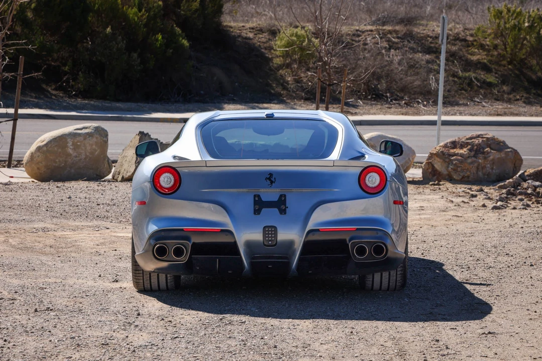 2016 Ferrari F12berlinetta - Image 9 of 31